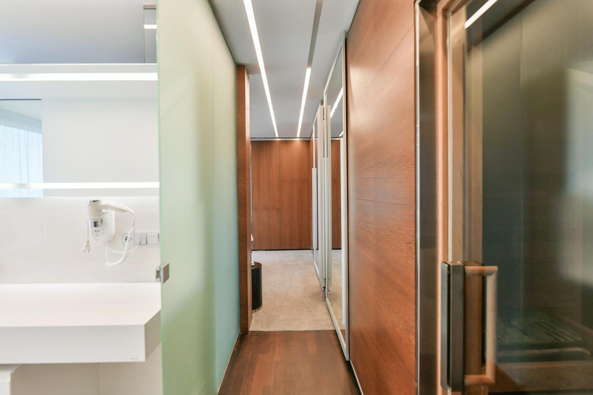 Apartmán Presidential Penthouse, 303m2, Jacuzzi On Terrace, Sauna, 6bdrm, 4bthrm, Ac, Lift