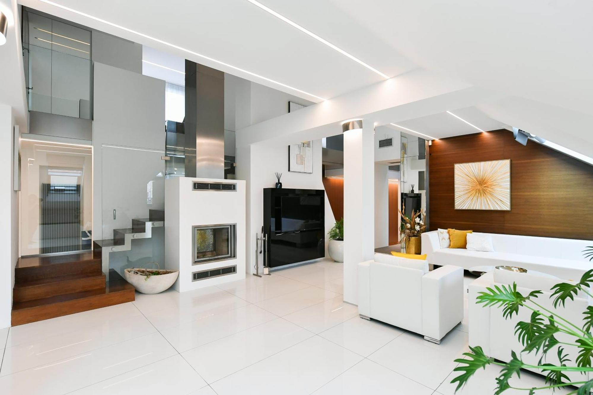 Presidential Penthouse, 303m2, Jacuzzi On Terrace, Sauna, 6bdrm, 4bthrm, Ac, Lift Apartmán