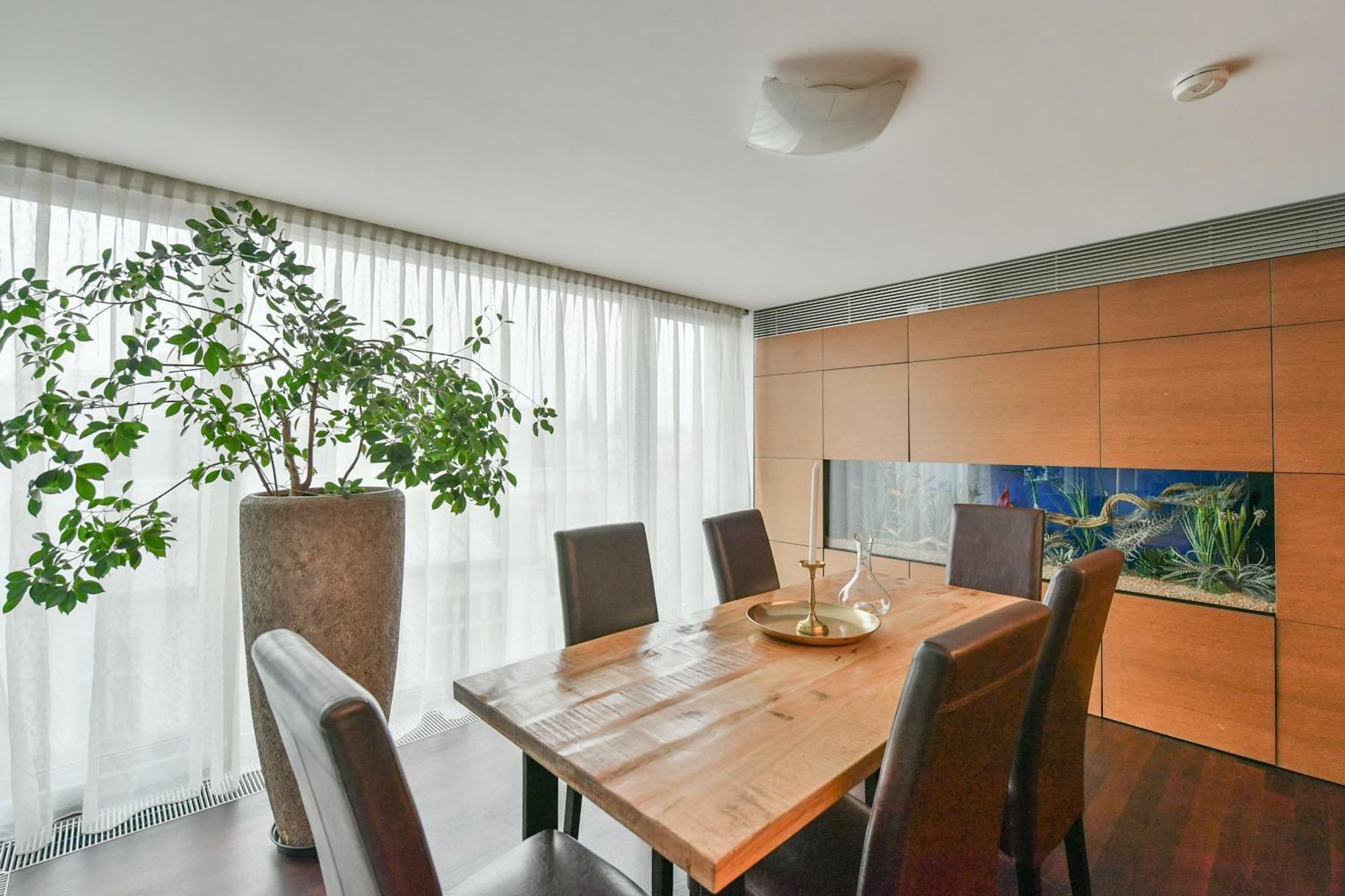 Apartmán Presidential Penthouse, 303m2, Jacuzzi On Terrace, Sauna, 6bdrm, 4bthrm, Ac, Lift