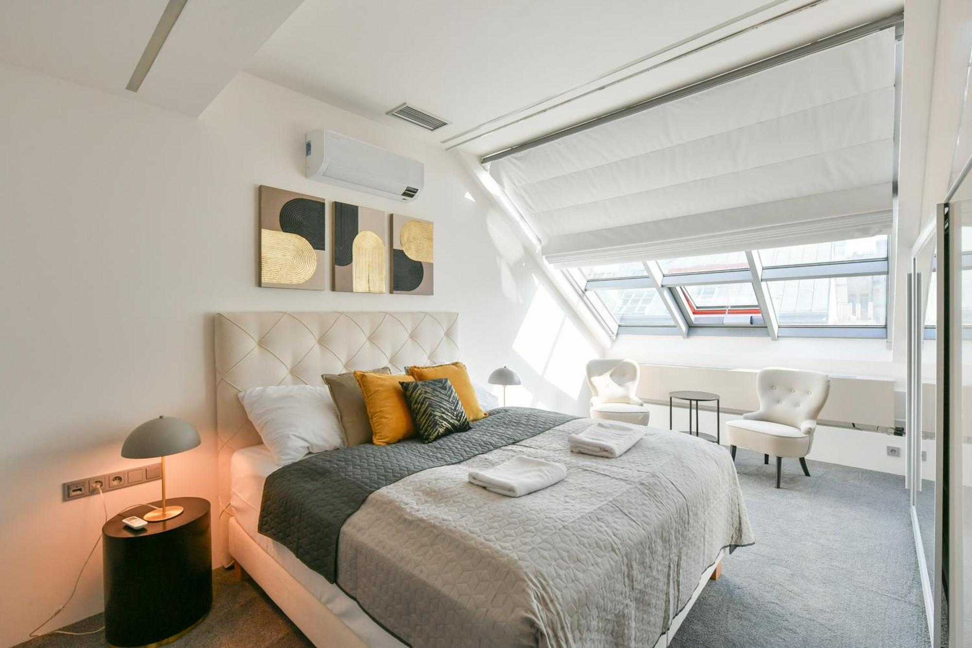 Presidential Penthouse, 303m2, Jacuzzi On Terrace, Sauna, 6bdrm, 4bthrm, Ac, Lift Apartmán *